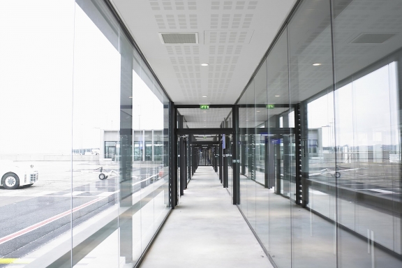 Aéroport Lyon-Saint-Exupéry - Plafond plâtre Knauf Delta